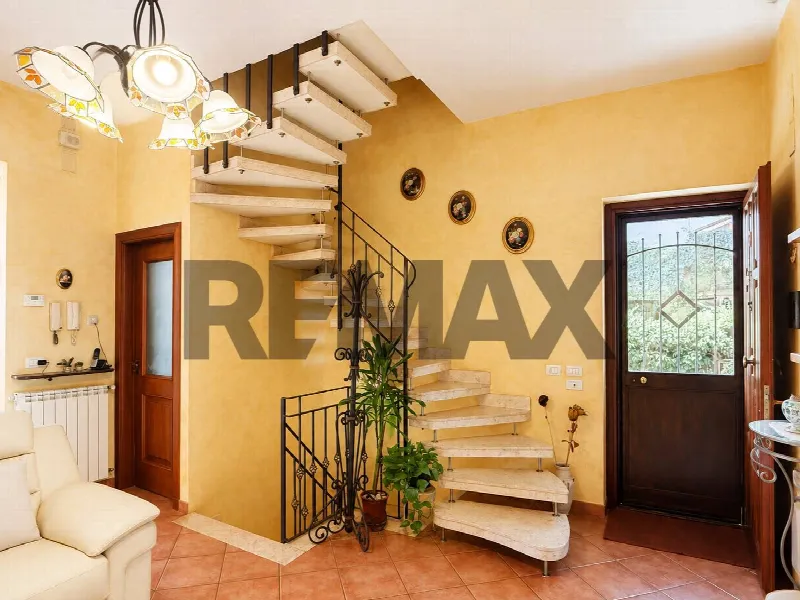 Villa in vendita a Riposto - foto 1