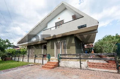 Villa in vendita a Sant'Agata li Battiati - foto 2