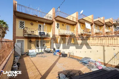 Villa in vendita a Motta Sant'Anastasia - foto 1