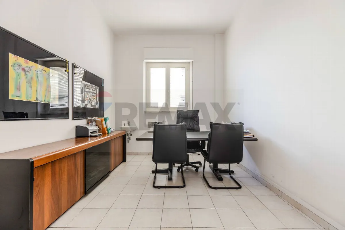Ufficio in vendita a Cagliari, Is Mirrionis, Monte Claro, San Michele - foto 4