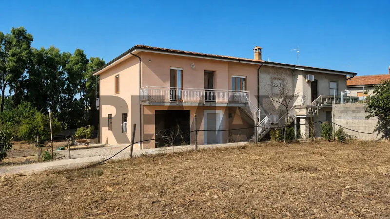 Casa Indipendente in vendita a Usellus - foto 1