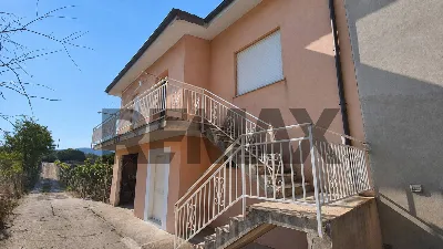 Casa Indipendente in vendita a Usellus - foto 3