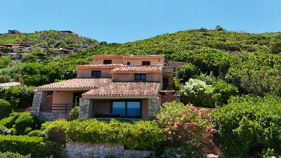 Villa a Trinità d'Agultu e Vignola