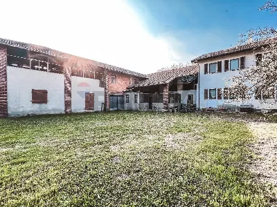 Rustico/Casale in vendita a Vercelli - foto 2
