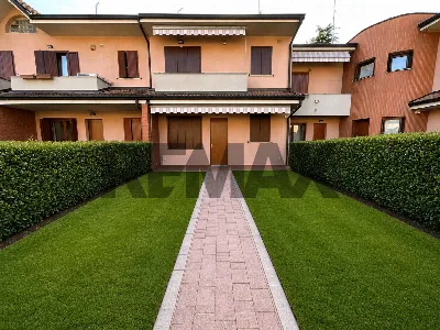 Villa in vendita a Arese - foto 1