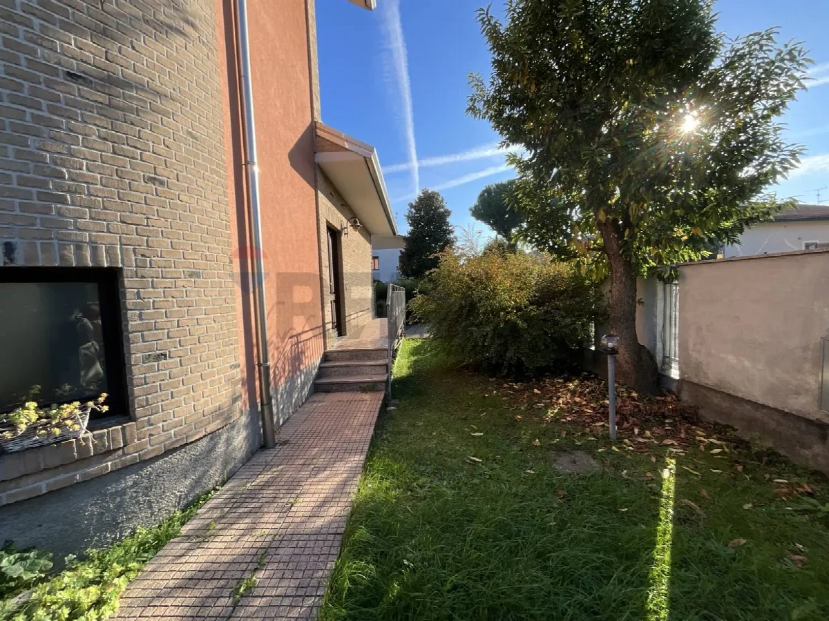 Casa Indipendente in vendita a Cesate - foto 5