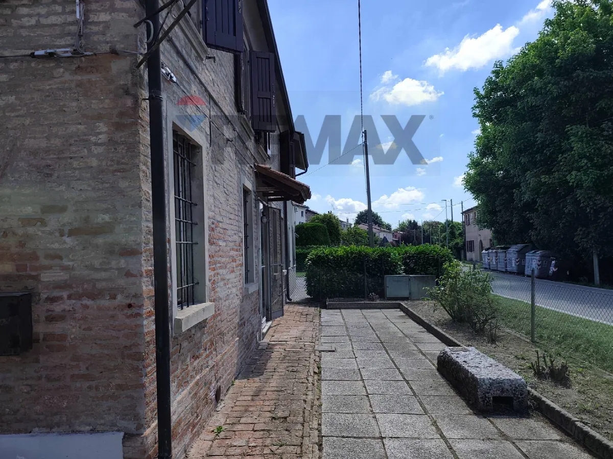 Casa Indipendente in vendita a Ferrara, San Martino, San Bartolomeo - foto 3