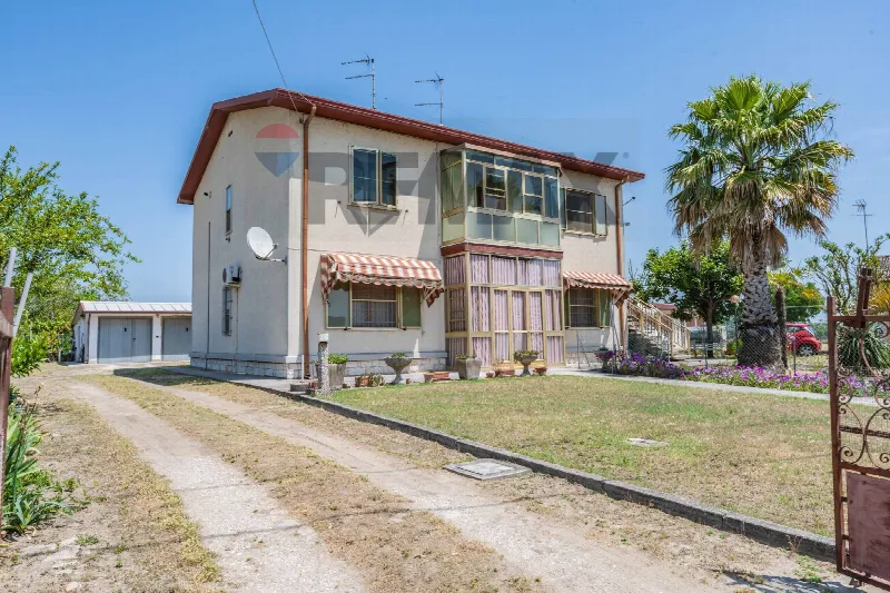 Casa Indipendente in vendita a Codigoro - foto 1