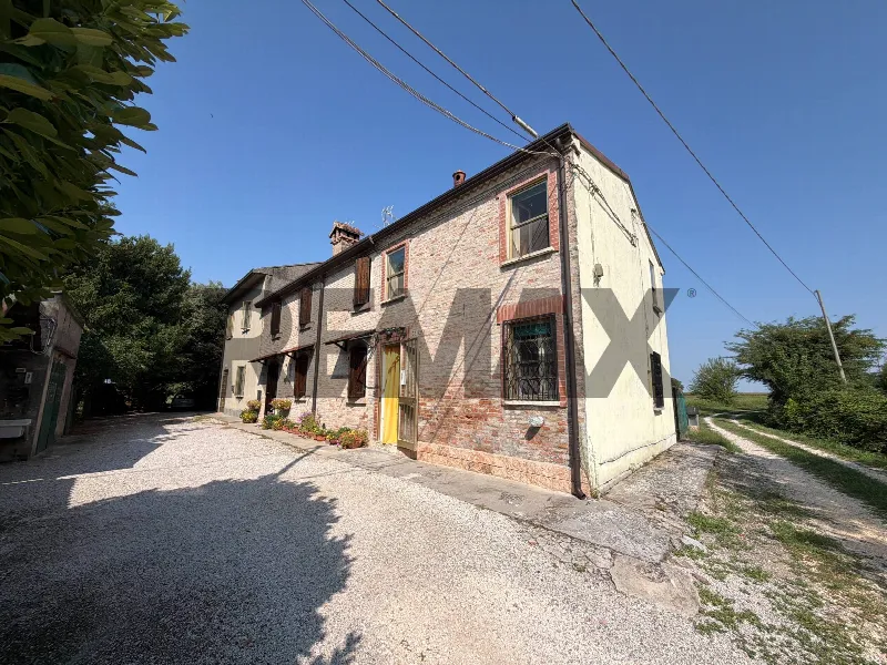 Casa Indipendente in vendita a Copparo - foto 1