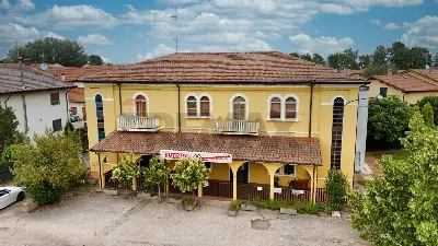 Palazzo/Stabile a Jolanda di Savoia