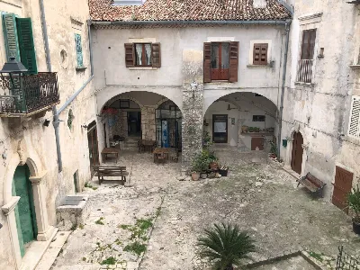 Palazzo/Stabile a Vico del Gargano