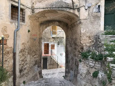Palazzo/Stabile in vendita a Vico del Garg... - foto 8