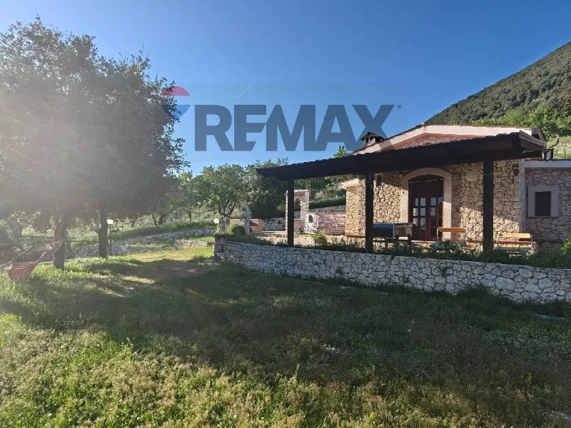 Casa Indipendente in vendita a Mattinata - foto 1