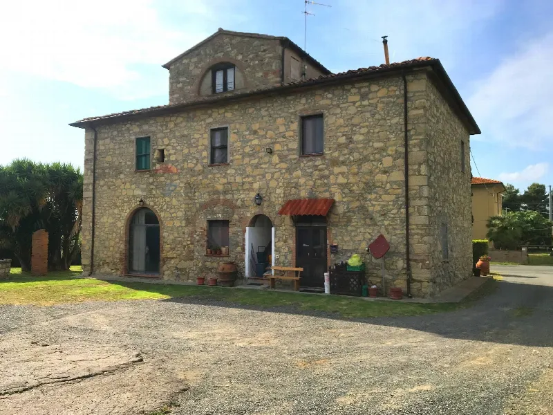 Rustico/Casale in vendita a Rosignano Marittimo - foto 1