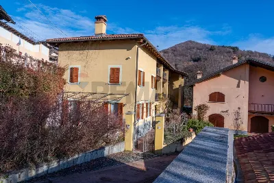 Villa in vendita a Borgosesia - foto 2
