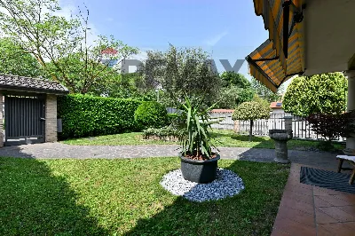 Casa Indipendente in vendita a Cinisello B... - foto 2