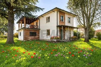 Villa in vendita a Rivarolo del Re ed Unit... - foto 8