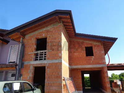 Casa Indipendente in vendita a Casalromano - foto 1