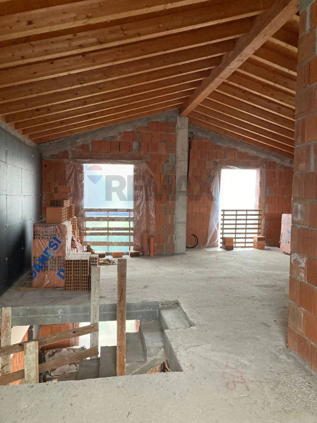 Casa Indipendente in vendita a Casalromano - foto 2