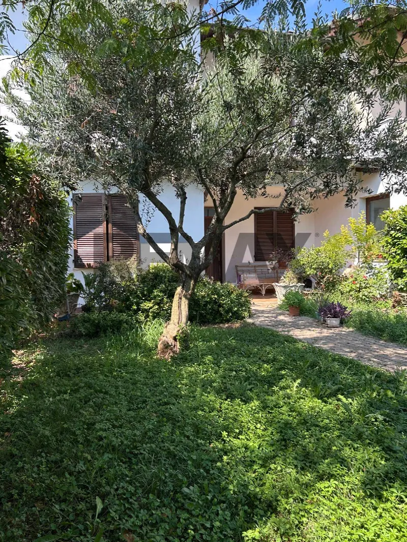 Villa in vendita a Castel Goffredo - foto 1