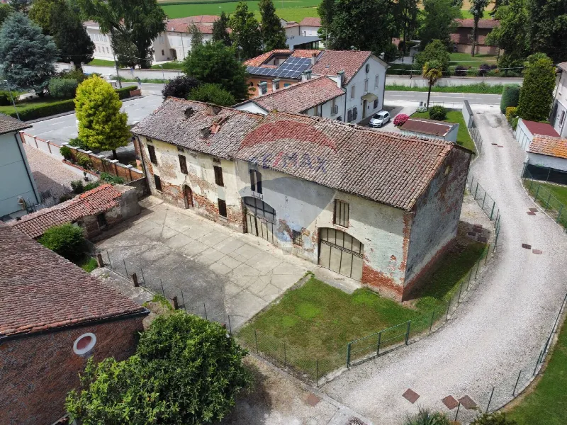 Rustico/Casale in vendita a Sabbioneta - foto 1
