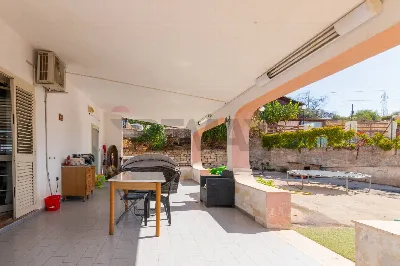 Casa Indipendente in vendita a Siracusa, B... - foto 1