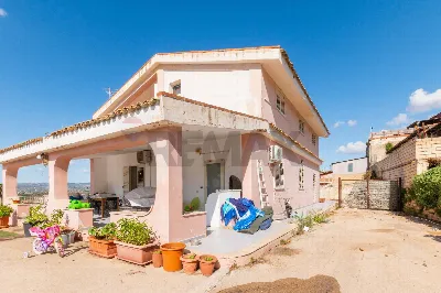 Casa Indipendente in vendita a Siracusa, B... - foto 2