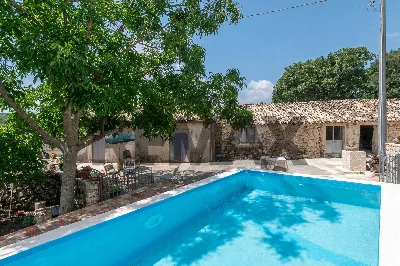 Rustico/Casale in vendita a Palazzolo Acre... - foto 1