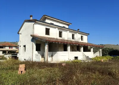 Villa in vendita a Castel Morrone - foto 2