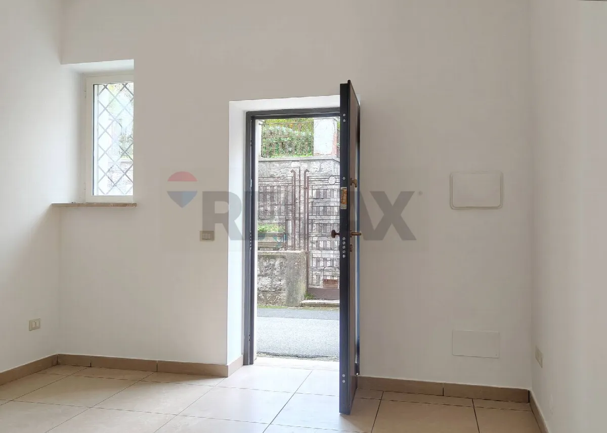 Casa Indipendente in vendita a Piana di Monte Verna - foto 4