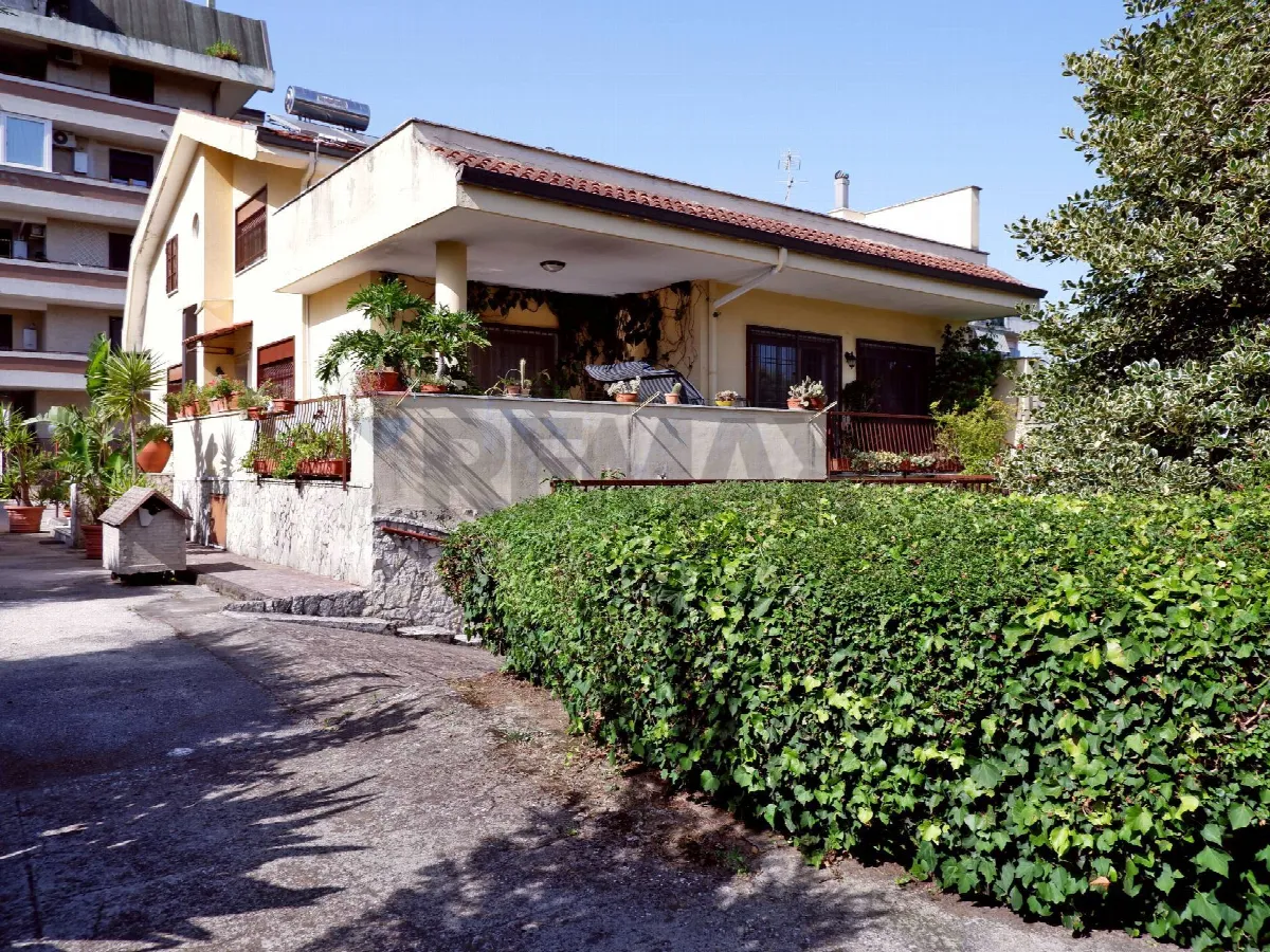 Villa in vendita a Caserta, Lincoln - Acquaviva - foto 3