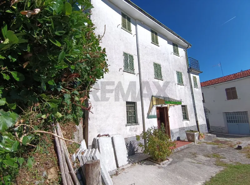 Casa Indipendente in vendita a Roccavignale - foto 1