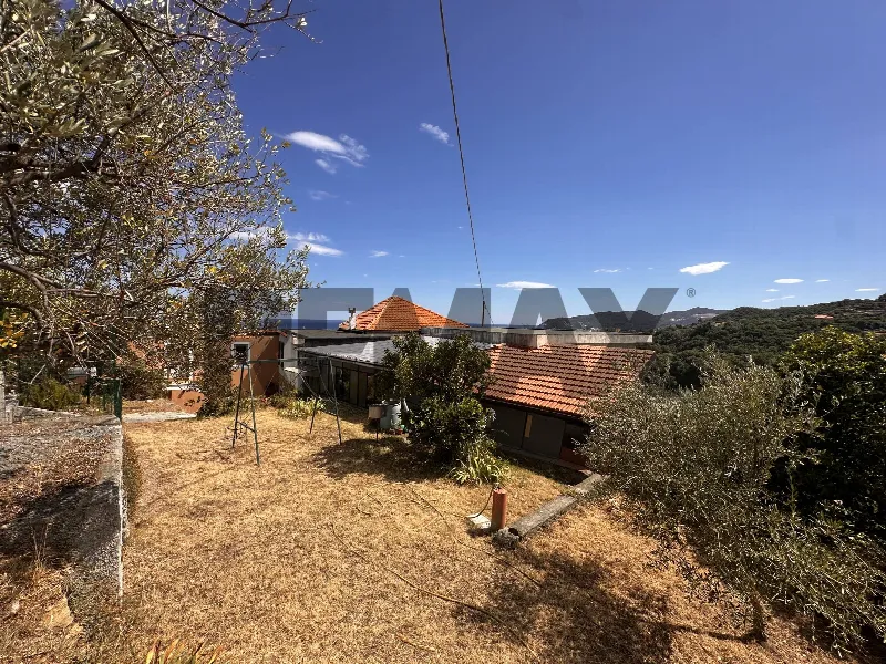 Casa Indipendente in vendita a Savona, Legino, Zinola, Fornaci - foto 1