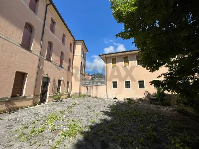 Palazzo/Stabile in vendita a Vittorio Vene... - foto 4