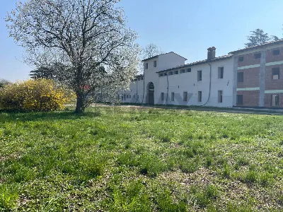 Rustico/Casale in vendita a Romano d'Ezzel... - foto 1
