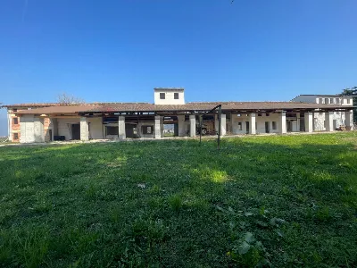 Rustico/Casale in vendita a Romano d'Ezzel... - foto 7