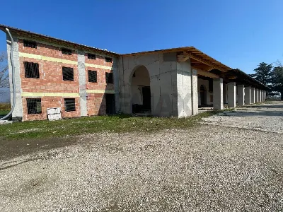 Rustico/Casale in vendita a Romano d'Ezzel... - foto 8
