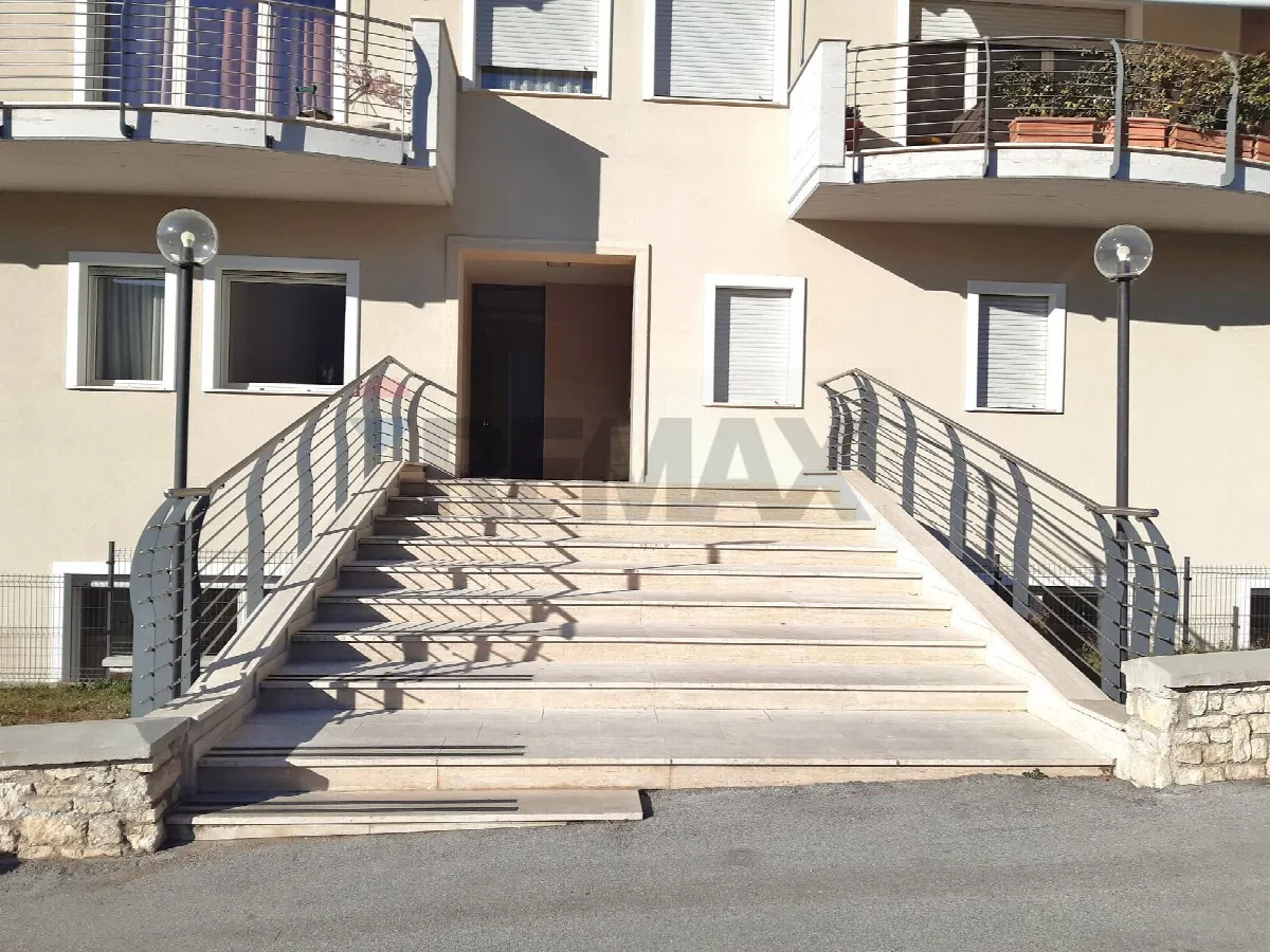 Ufficio in vendita a L'Aquila, Torretta, Torrione, Santa Barbara, San Sisto - foto 2