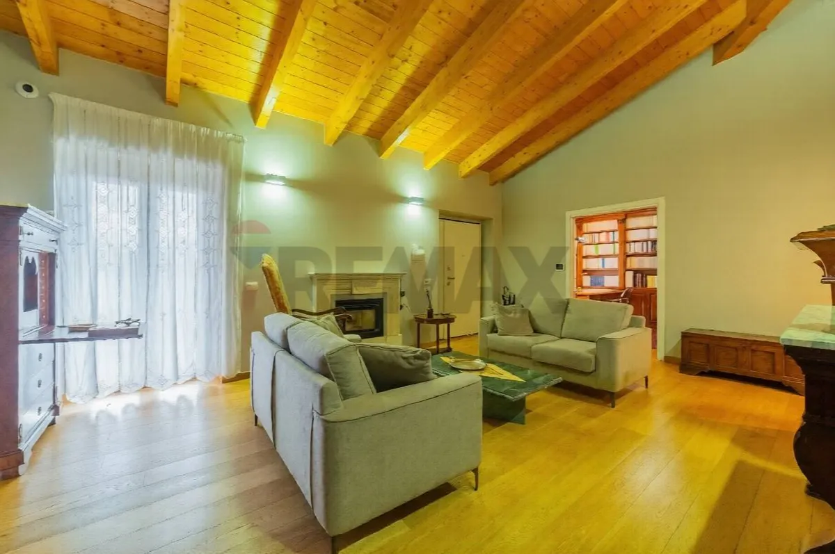 Casa Indipendente in vendita a L'Aquila, Coppito, Preturo, Genzano, Sassa - foto 5