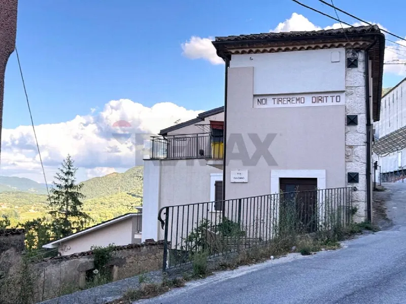 Casa Indipendente in vendita a Fossa - foto 1