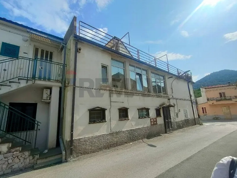 Casa Indipendente in vendita a Bussi sul Tirino - foto 1