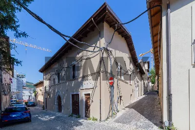 Casa Indipendente a L'Aquila