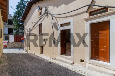 Casa Indipendente in vendita a L'Aquila, C... - foto 2