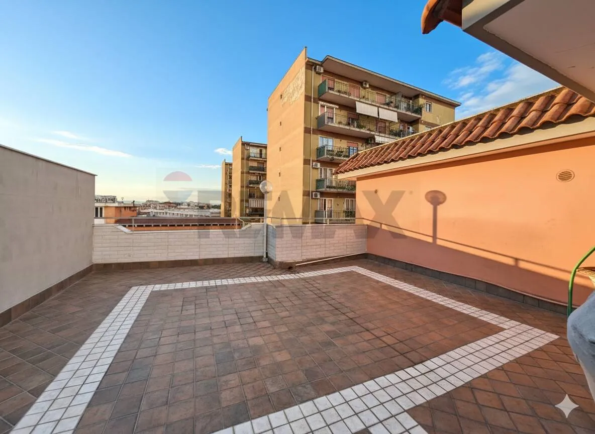 Casa Indipendente in vendita a Casoria - foto 2