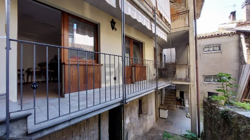Casa Indipendente in vendita a Gaverina Terme - foto 1