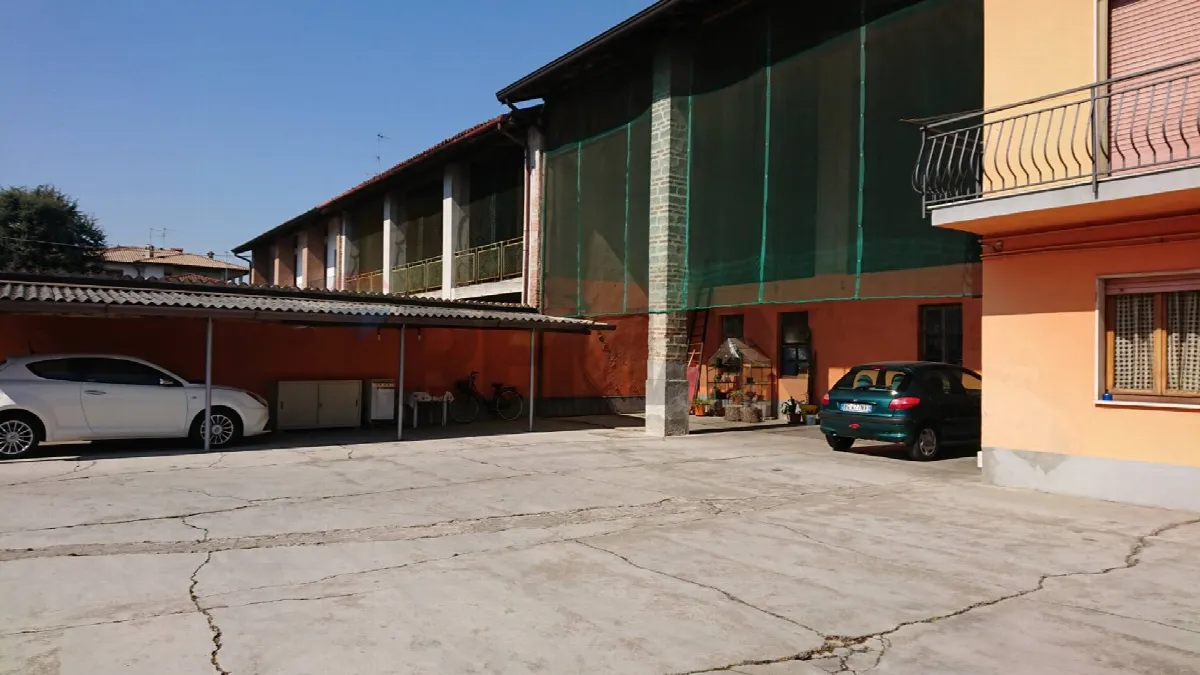 Rustico/Casale in vendita a Caravaggio - foto 2