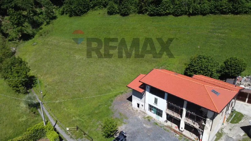 Rustico/Casale in vendita a Endine Gaiano - foto 1
