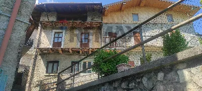 Casa Indipendente in vendita a Rogno - foto 1