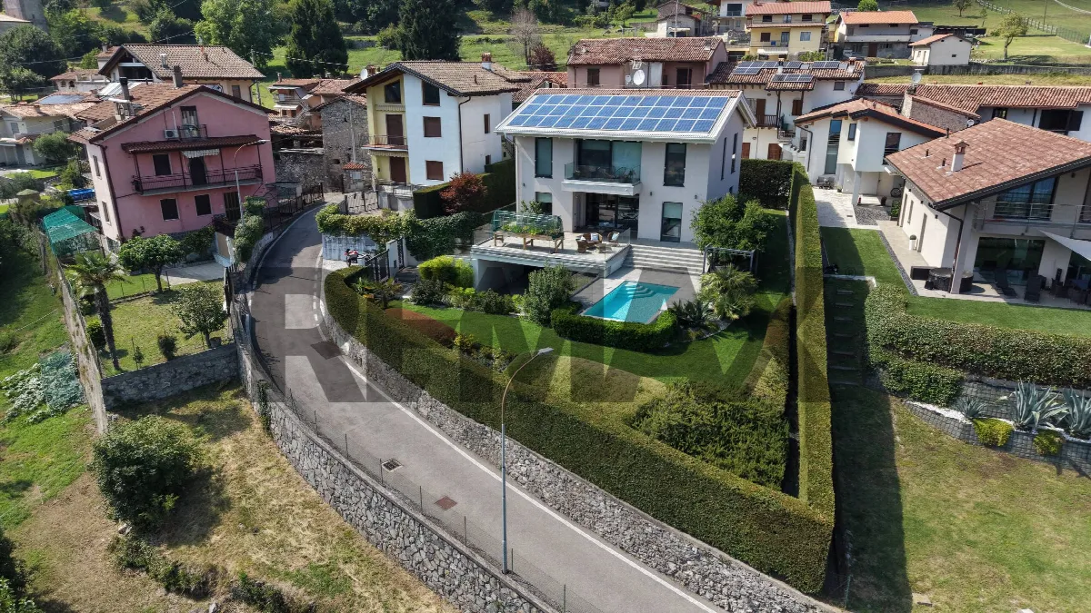 Villa in vendita a Solto Collina - foto 2