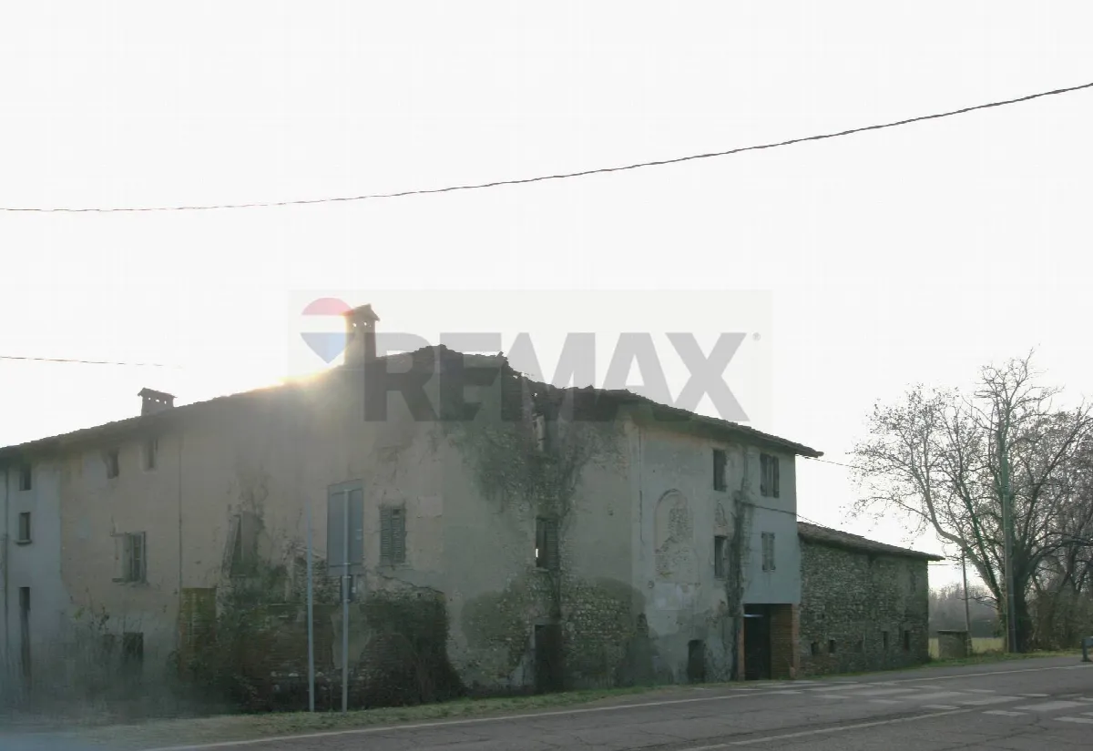 Rustico/Casale in vendita a Boltiere - foto 2
